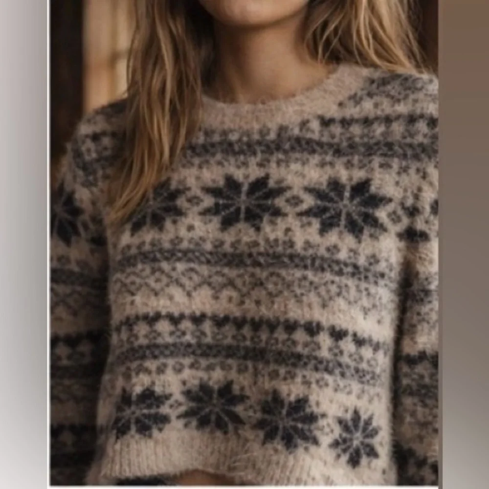 Free People one FP Fuzzy Sweater Small Cropped Nordic Snowflake Cozy Boho Cabin